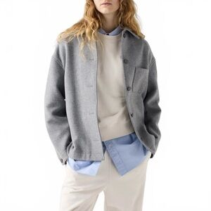 Uniqlo Gray Oversized Short Button Jacket w/ Pockets - XS/Small
